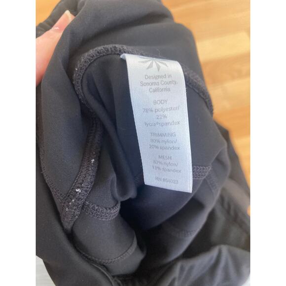 EUC Athleta High Rise Precision 7/8 Tight Leggings Black Mesh Cut Out L - Picture 13 of 13